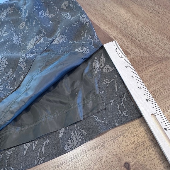 2 Piece‎ Taupe Skirt Suit Le Suit Petite Women's Floral Print Size 6P - Picture 12 of 13